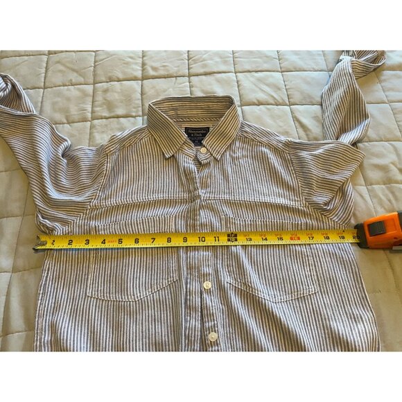 Abercrombie & Fitch XS VISCOSE BLEND Button Down Shirt Blue White Striped Collar - Picture 3 of 11